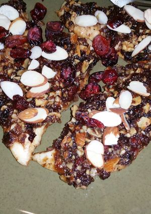 A picture of Cranberry Basalmic Chicken.