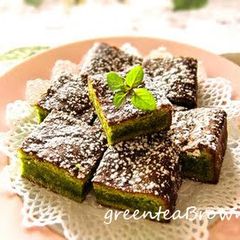 A picture of White Chocolate Green Tea Brownie.