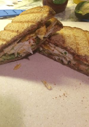 A picture of Quick Egg Sandwich With Avacado.
