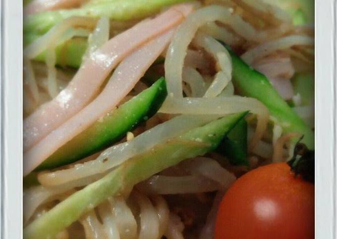 Low Sugar: Bean Sprouts, Cucumber, Ham, with Sesame