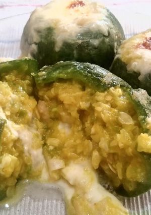 Una foto de Zapallitos rellenos vegetarianos