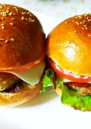 A picture of Easy Homemade Hamburger Buns with Bread Machine.