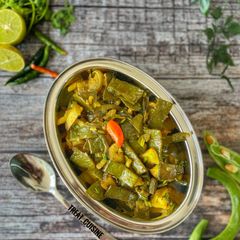 A picture of Seem Aloo Bhaja ( Broad beans & Potato Fry).
