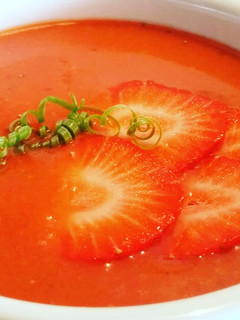 Una foto de Gazpacho de fresas
