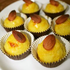 A picture of Sweet Potato Snack With Caramel in the Center.