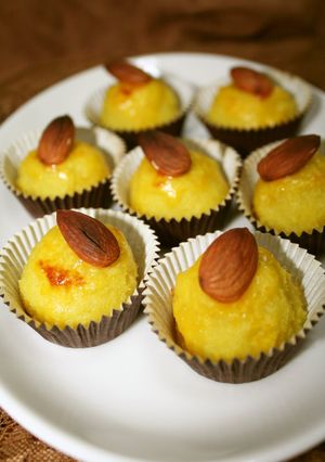 A picture of Sweet Potato Snack With Caramel in the Center.