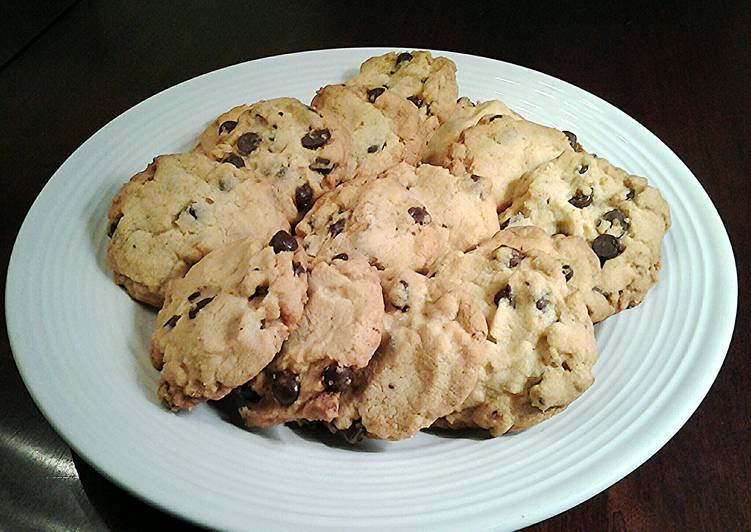 Recipe of Homemade Crispy Chocolate Chip Cookies