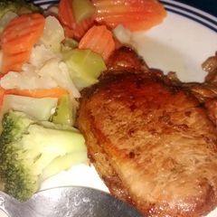 A picture of Honey-Lemon & Garlic Chops.