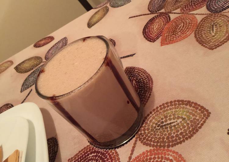 Easiest Way to Prepare Homemade Best Chocolate Milkshake