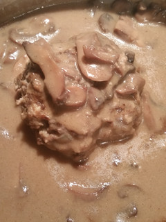 A picture of Salisbury Steak.