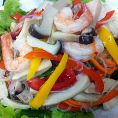 A picture of Mushroom And Shrimps Spicy Salad.