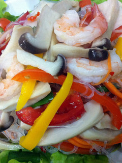 A picture of Mushroom And Shrimps Spicy Salad.