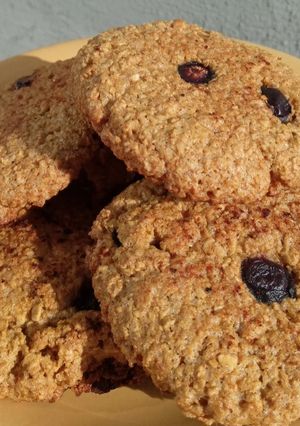 Una foto de Galletitas de avena y arándanos