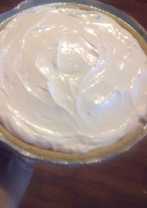 A picture of Jello Pie.