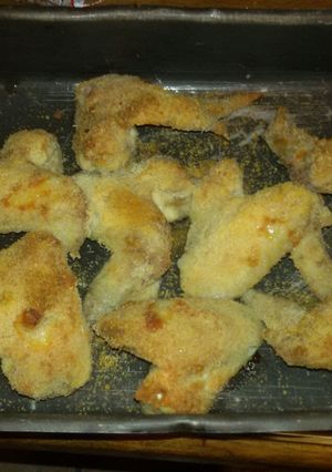 A picture of Parmesan chicken wings.