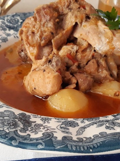 Una foto de Conejo guisado con patatas