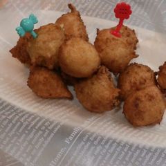 A picture of Easy Bite-Sized Tofu Donuts.