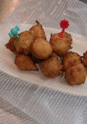 A picture of Easy Bite-Sized Tofu Donuts.