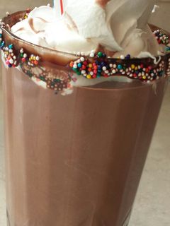 A picture of Rich Chocolate Pudding Milkshake.
