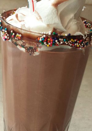 A picture of Rich Chocolate Pudding Milkshake.