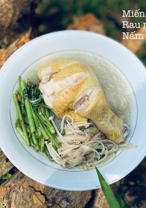 Hình của món Miến đùi gà.