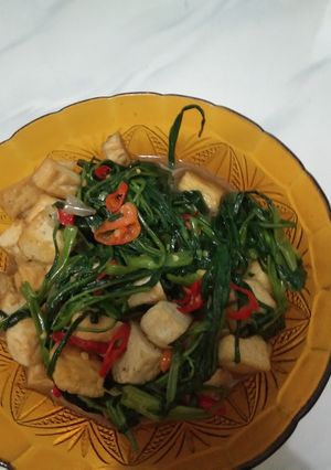 Foto resep Tumis kangkung ndeso