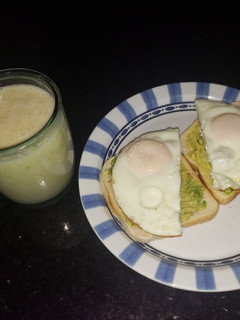 Una foto de Huevos fritos 🥚🥚