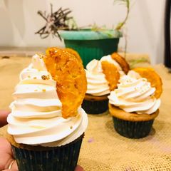 A picture of Orange Crystal Cupcake.