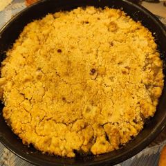 A picture of Apple Crumble.