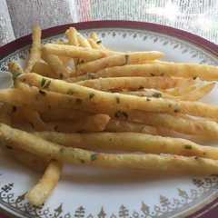 A picture of Stik Kentang Keju.