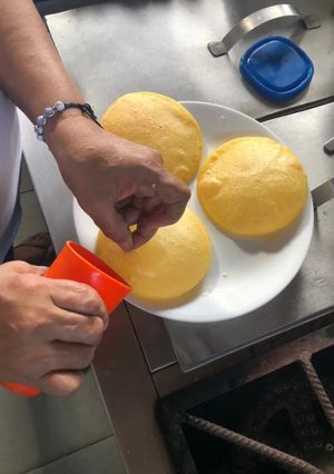 Una foto de Arepa de huevo