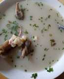 Caldo de patas de carnero