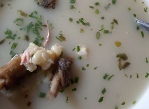 Una foto de Caldo de patas de carnero