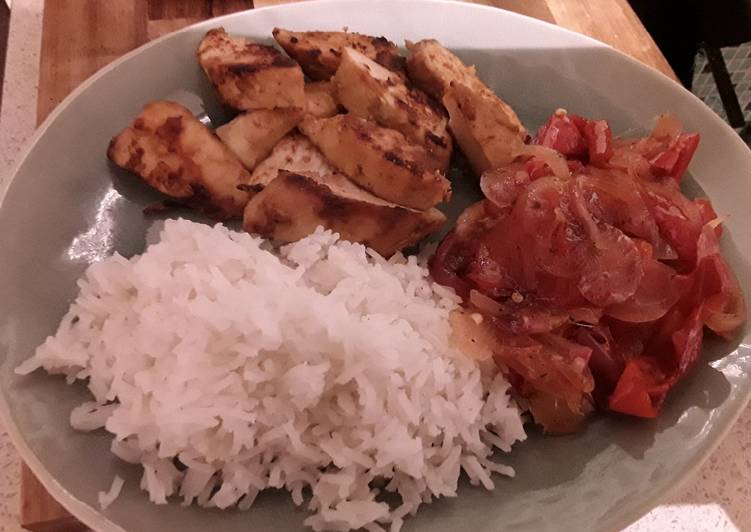 Simple Way to Prepare Perfect Sig’s Chicken and Red Pepper with Rice