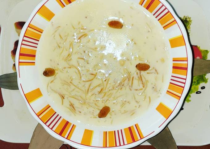 Sewaiyan Kheer made with Milk,condensed milk and dryfruits