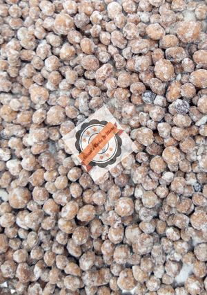 A picture of Aya mai suger (tiger nuts).