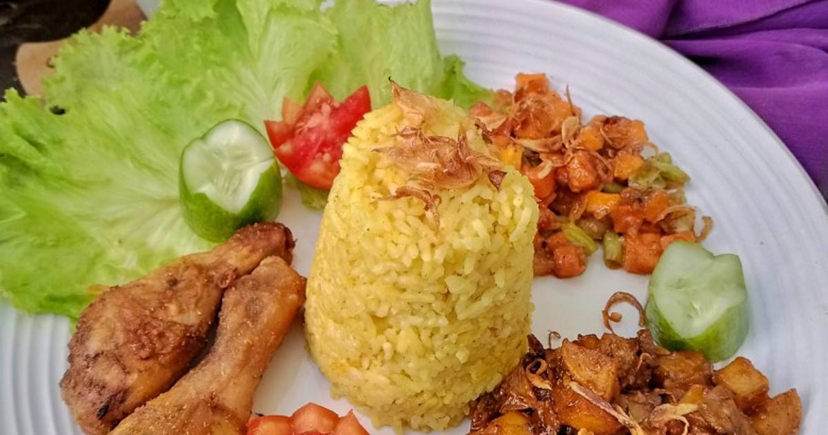 Resep Nasi Kuning Super Praktis Dan Pelengkapnya Oleh Dewi Saraswati