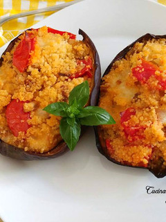 Foto di Melanzane ripiene con cous cous al pomodoro