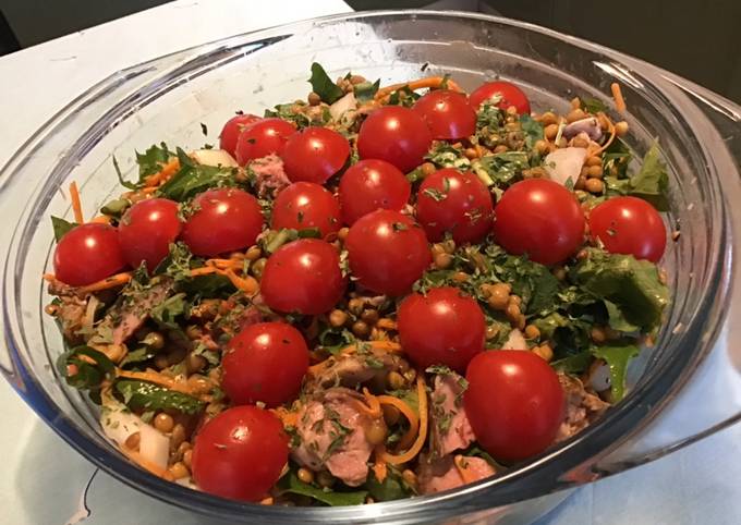 Guide étape par étape pour Préparer Rapide Salade de lentilles au bœuf,tomates,carottes et pissenlit