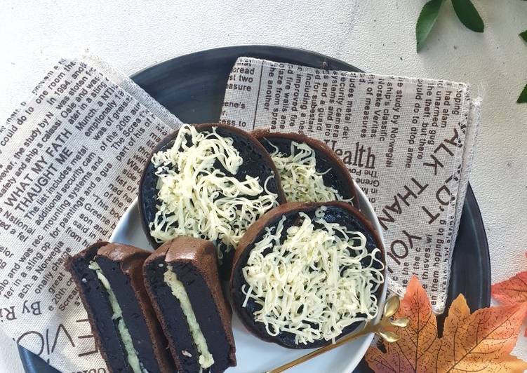 Bahan Martabak Oreo (Black &amp; White) | Bahan Membuat Martabak Oreo (Black &amp; White) Yang Enak dan Simpel