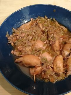 Una foto de Chipirones con gambón en olla express
