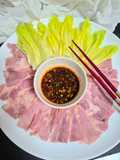 Cerdo frío cocido. Naeng Jeyuk
