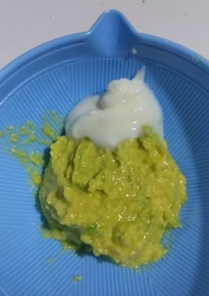 Foto resep Snack MPASI 6+ Puree Alpukat Mentega Yogurt