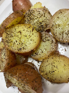 Una foto de Papas doradas con estragón