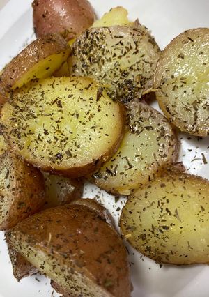 Una foto de Papas doradas con estragón
