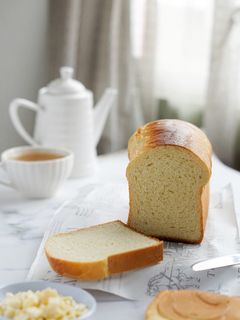 A picture of Sourdough Shokupan Bread.
