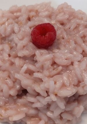 A picture of Risotto al lampone raspberry risotto.