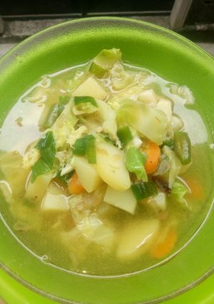 Foto resep Segarnya sayur sop simpel...😋😋😋 cm 5mnt