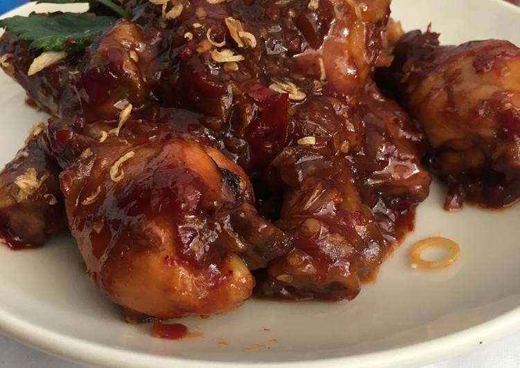 Bahan memasak Ayam masak habang ala fe, Lezat