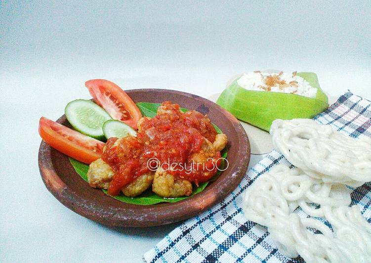 Bagaimana Membuat Baso Geprek Sambel Terasi yang Lezat